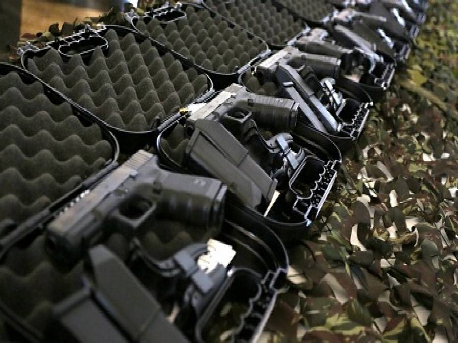 Governo do Estado recebe mais de 27 mil pistolas do Gabinete de