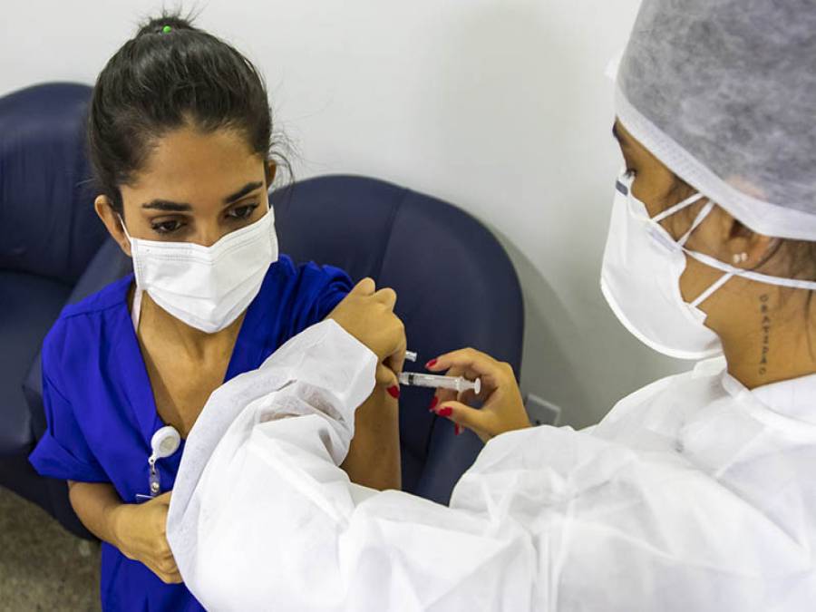 Covid-19: Macaé chega a 1.229 vacinados e inicia nova ...